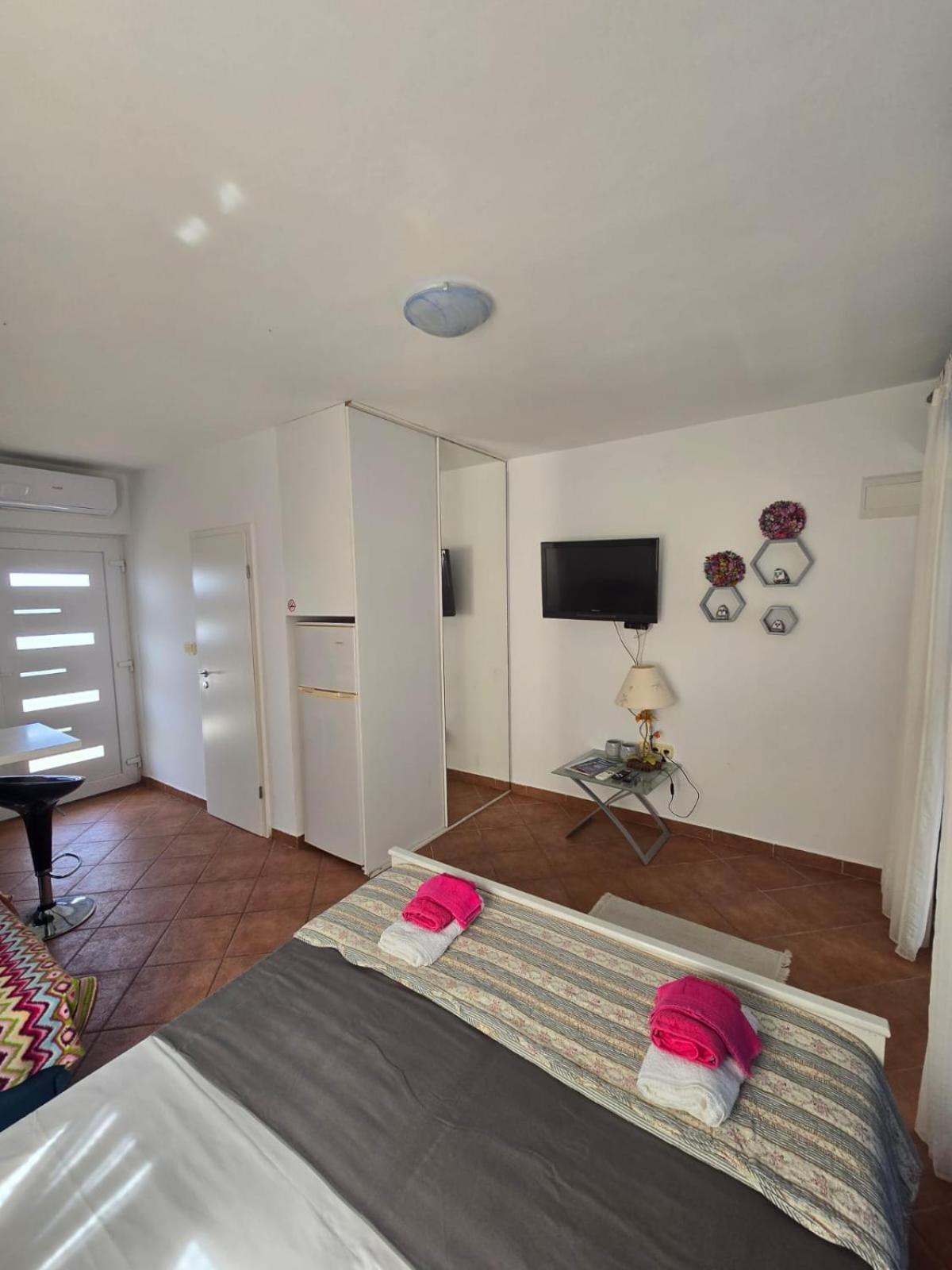 Sukosan Studio Apartman 외부 사진